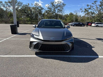 Toyota Camry SE 2025