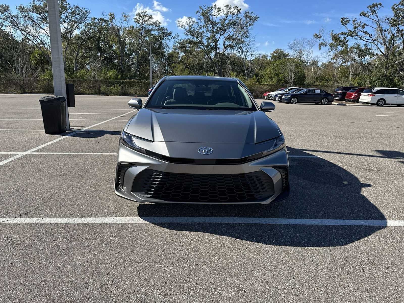 Toyota Camry SE 2025