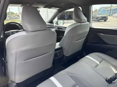 Toyota Camry SE 2025