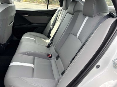 Toyota Camry SE 2025