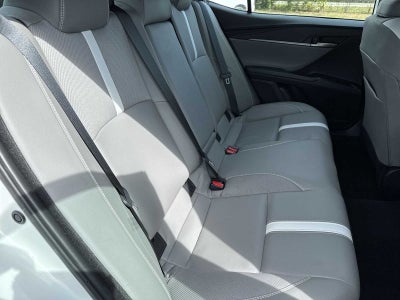 Toyota Camry SE 2025