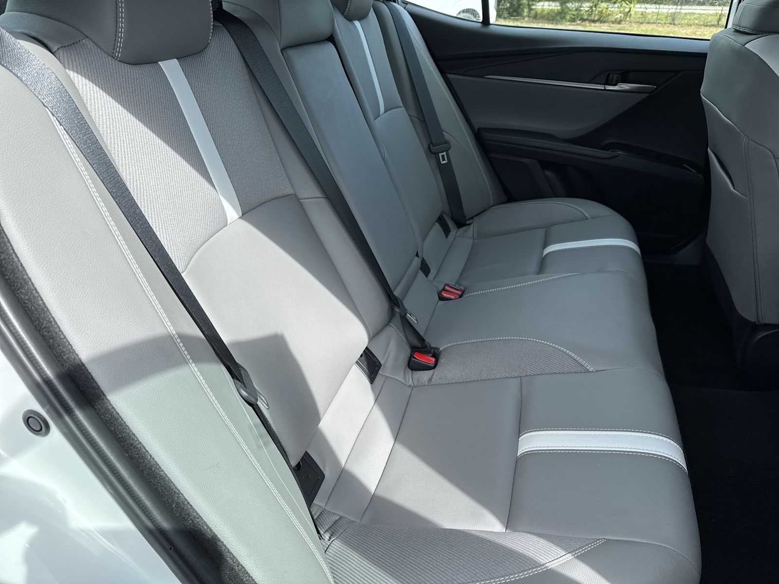 Toyota Camry SE 2025