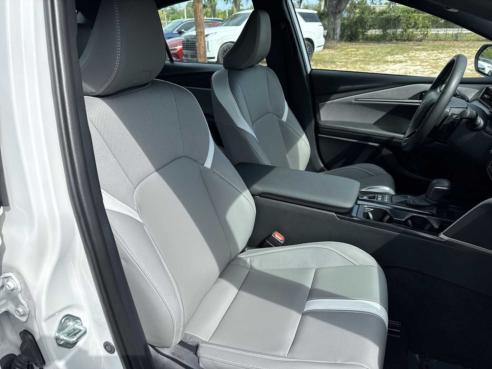 Toyota Camry SE 2025