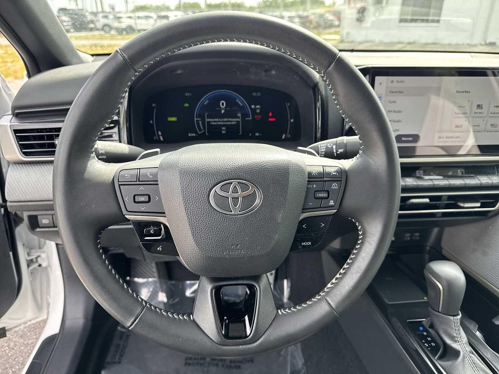 Toyota Camry SE 2025