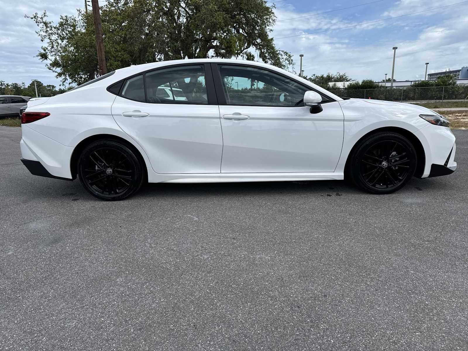 Toyota Camry SE 2025