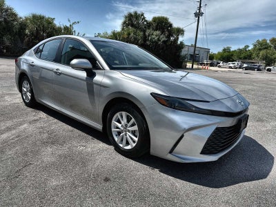 Toyota Camry LE 2025