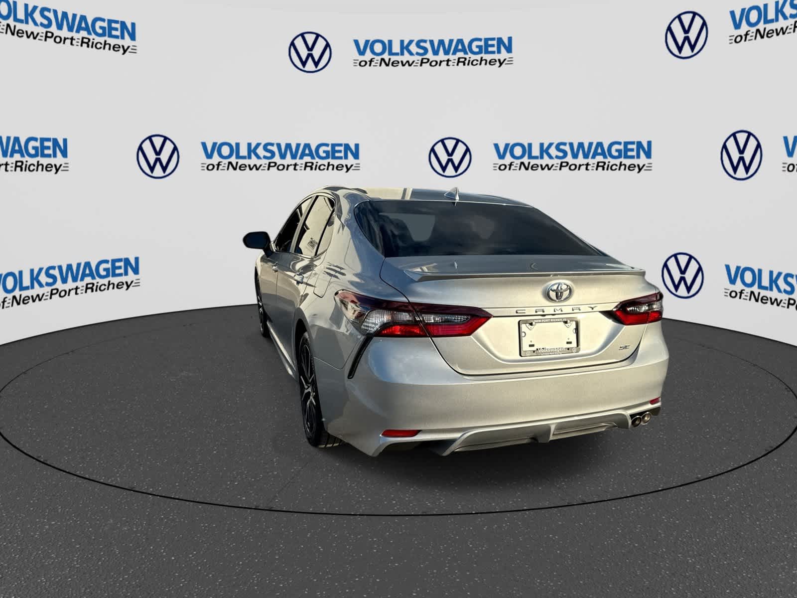 Toyota Camry SE 2023