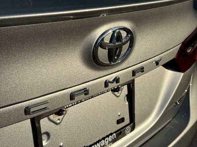 Toyota Camry SE 2023