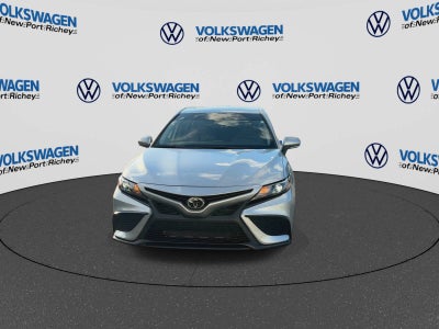 Toyota Camry SE 2023
