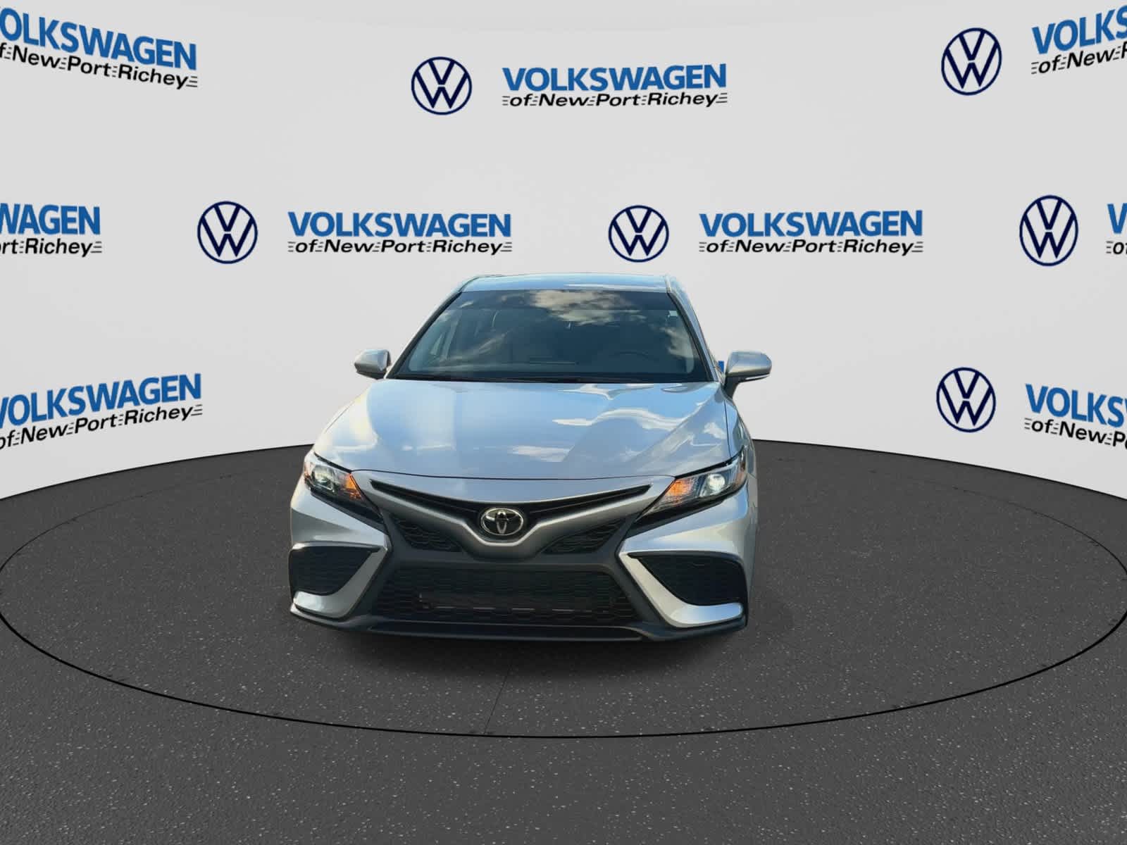 Toyota Camry SE 2023