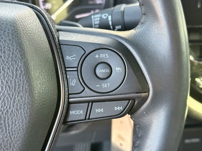 Toyota Camry SE 2023