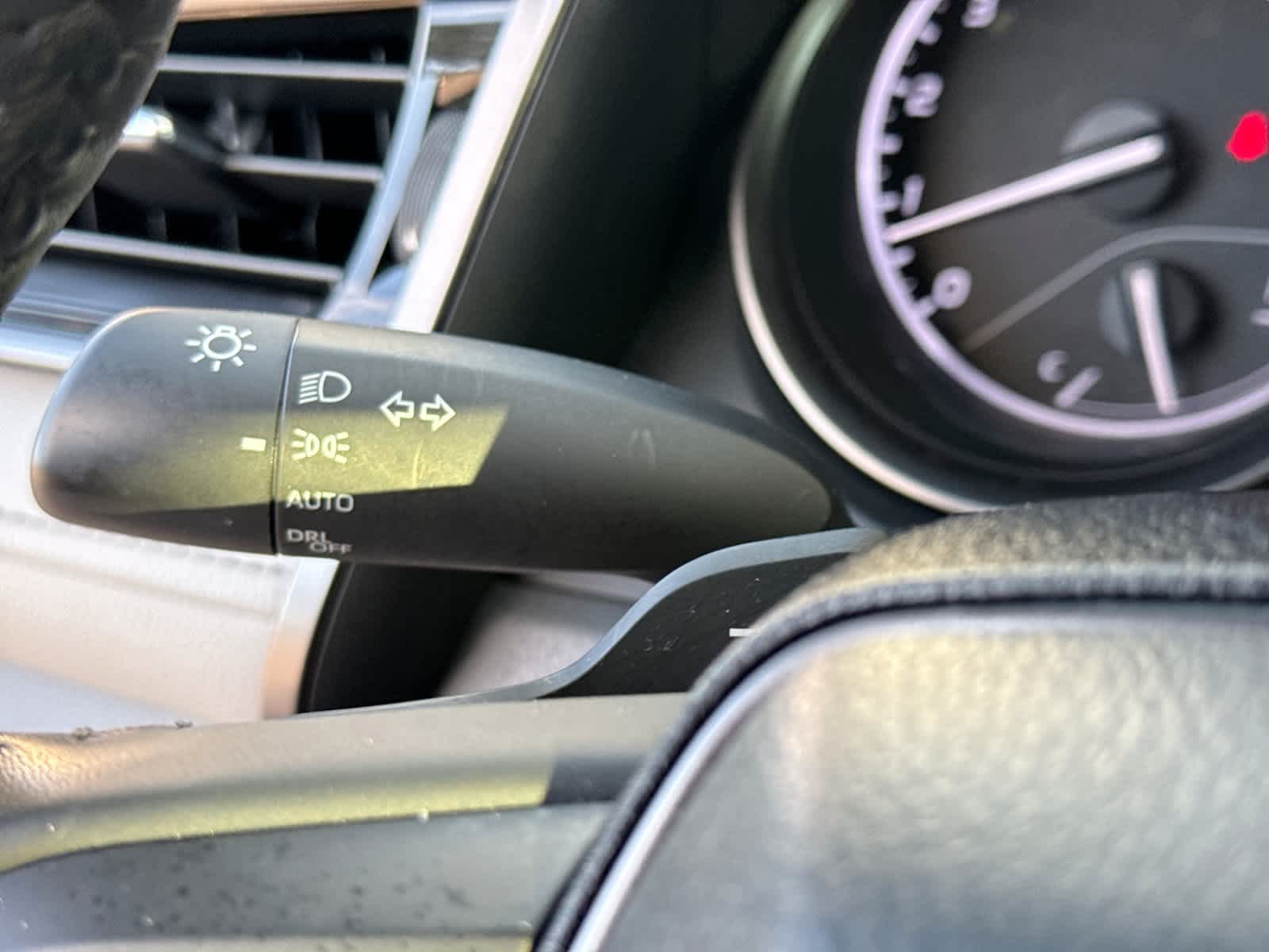 Toyota Camry SE 2023