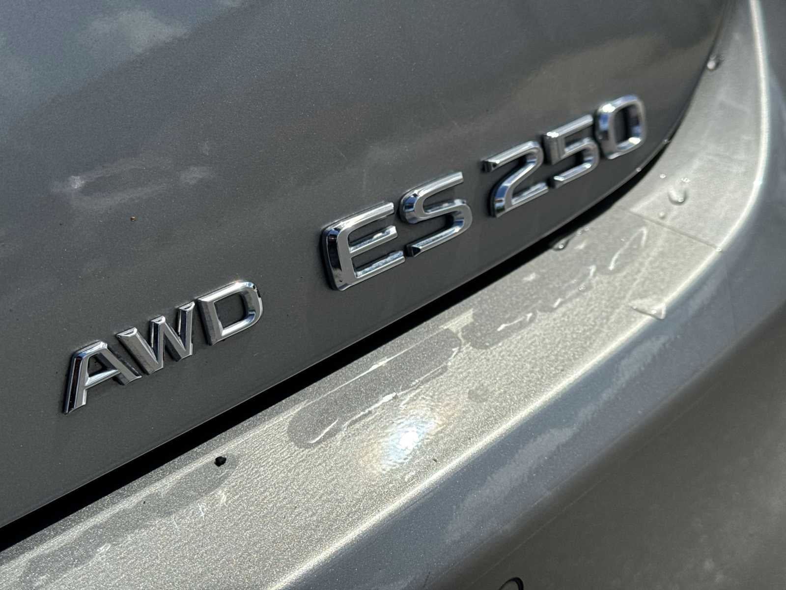 Lexus ES ES 250 2021