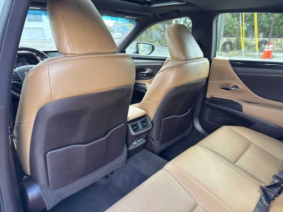 Lexus ES ES 250 2021