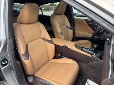 Lexus ES ES 250 2021