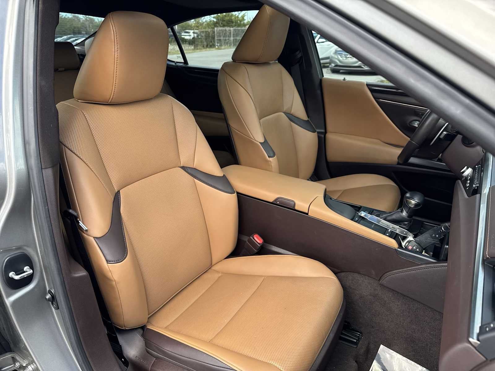 Lexus ES ES 250 2021