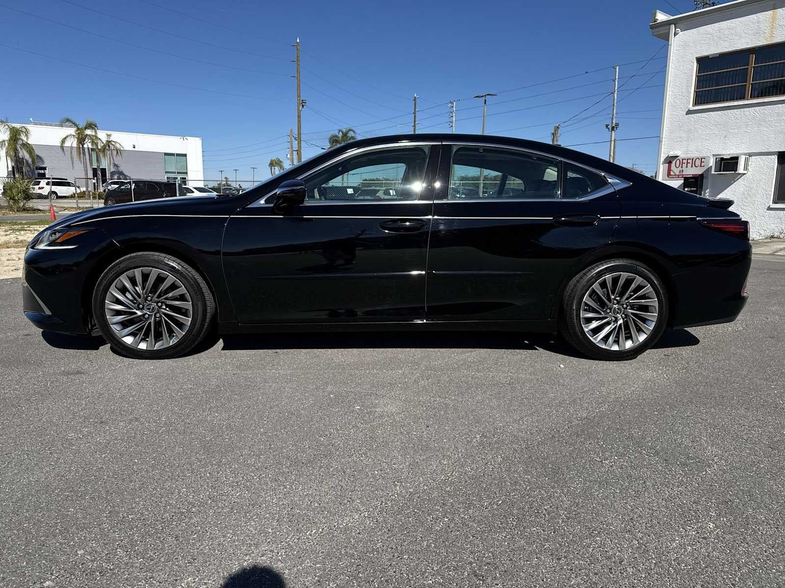 Lexus ES Ultra Luxury 2022