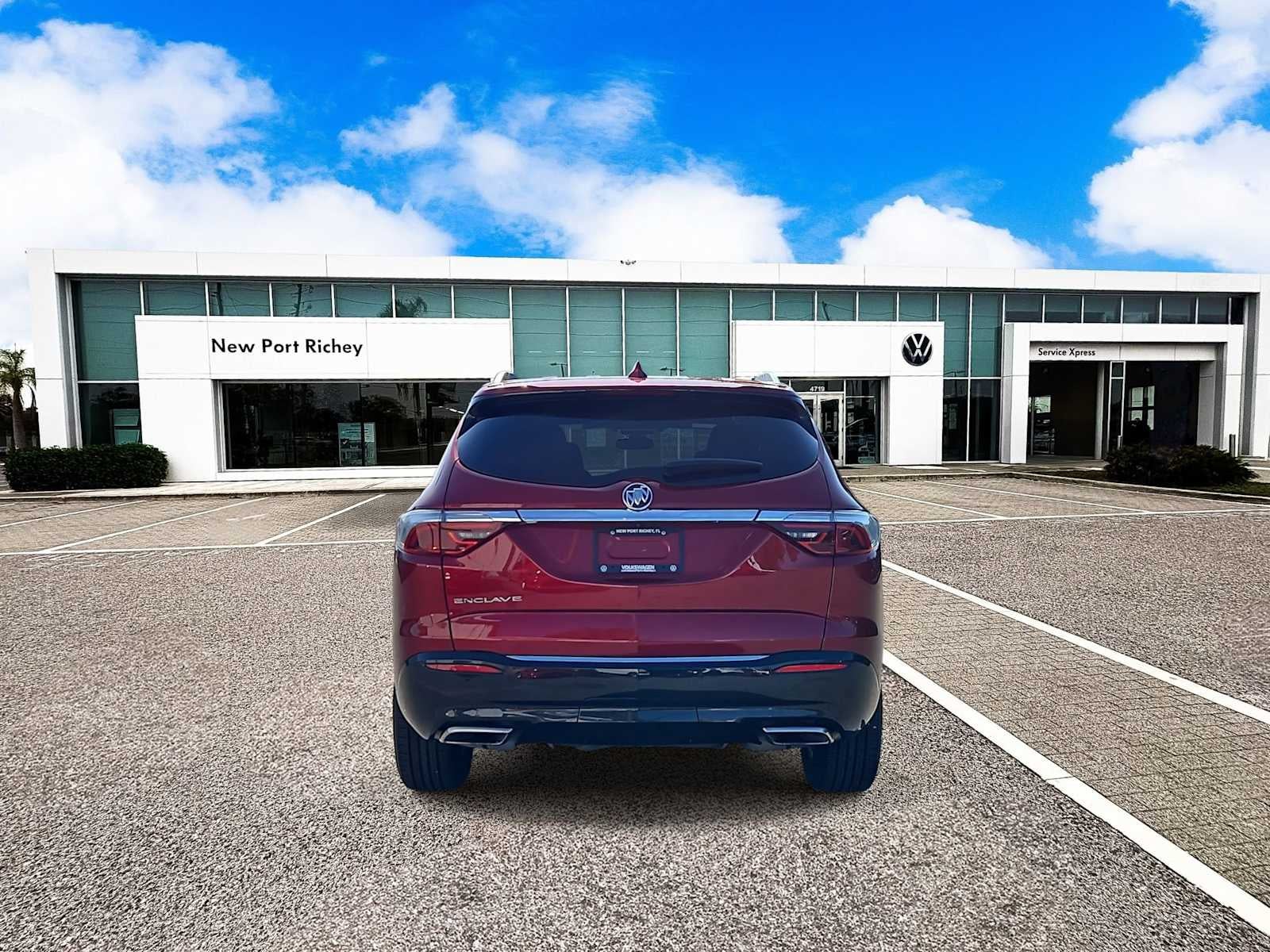 2023 Buick Enclave Essence