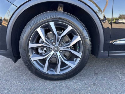 Acura MDX 2023 con paquete tecnológico