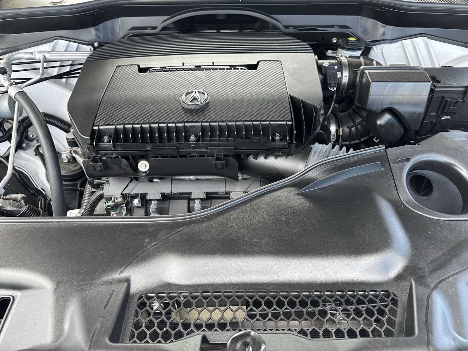 Acura MDX 2023 con paquete tecnológico