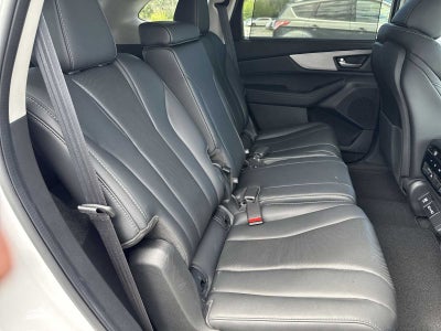 Acura MDX 2023 con paquete tecnológico