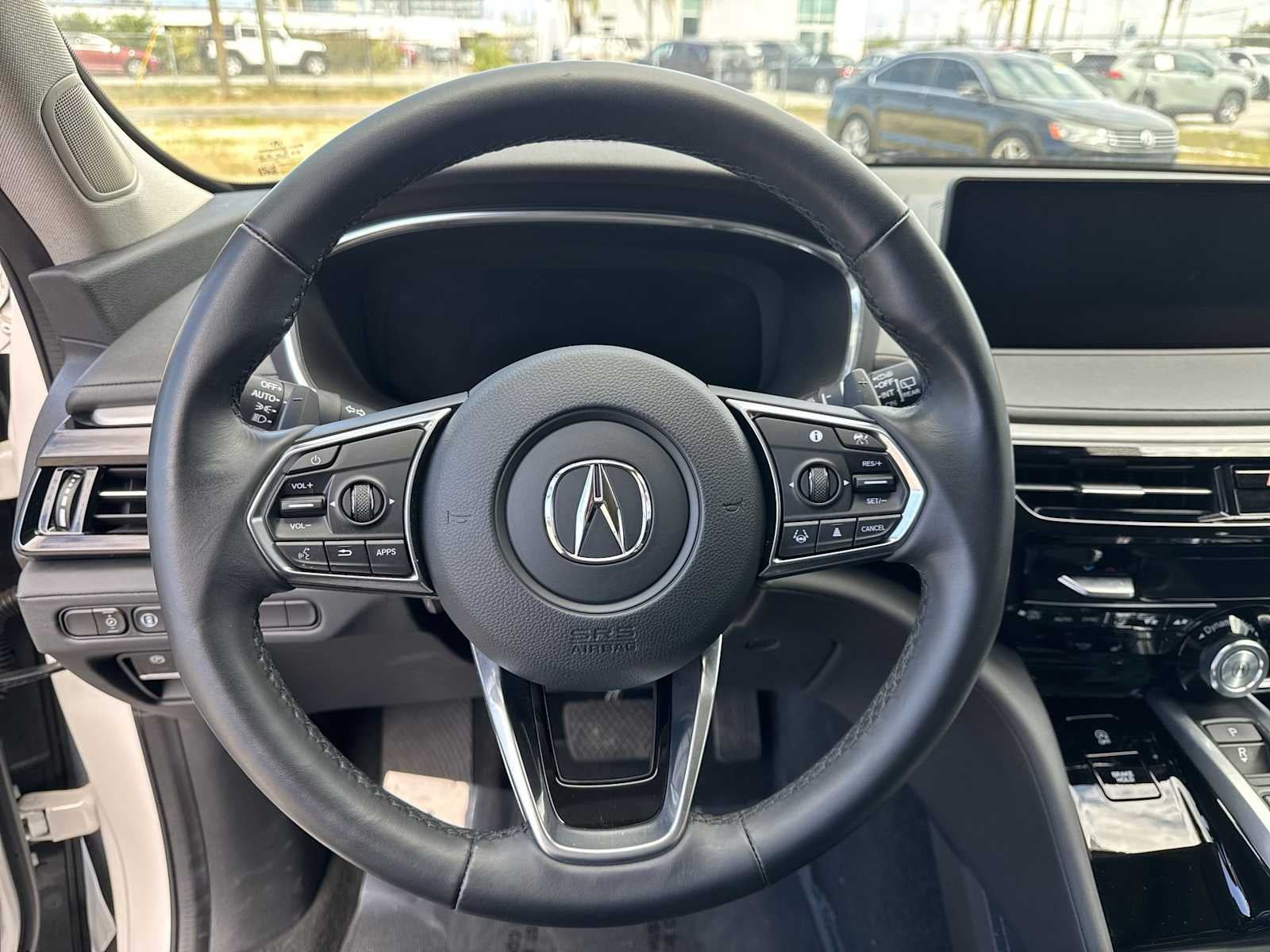 Acura MDX 2023 con paquete tecnológico