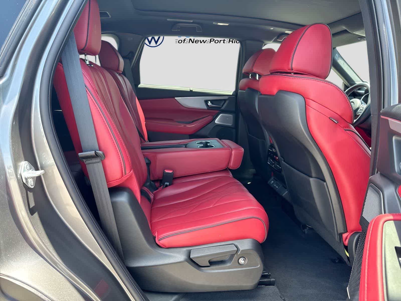Acura MDX 2025 con paquete A-Spec Advance
