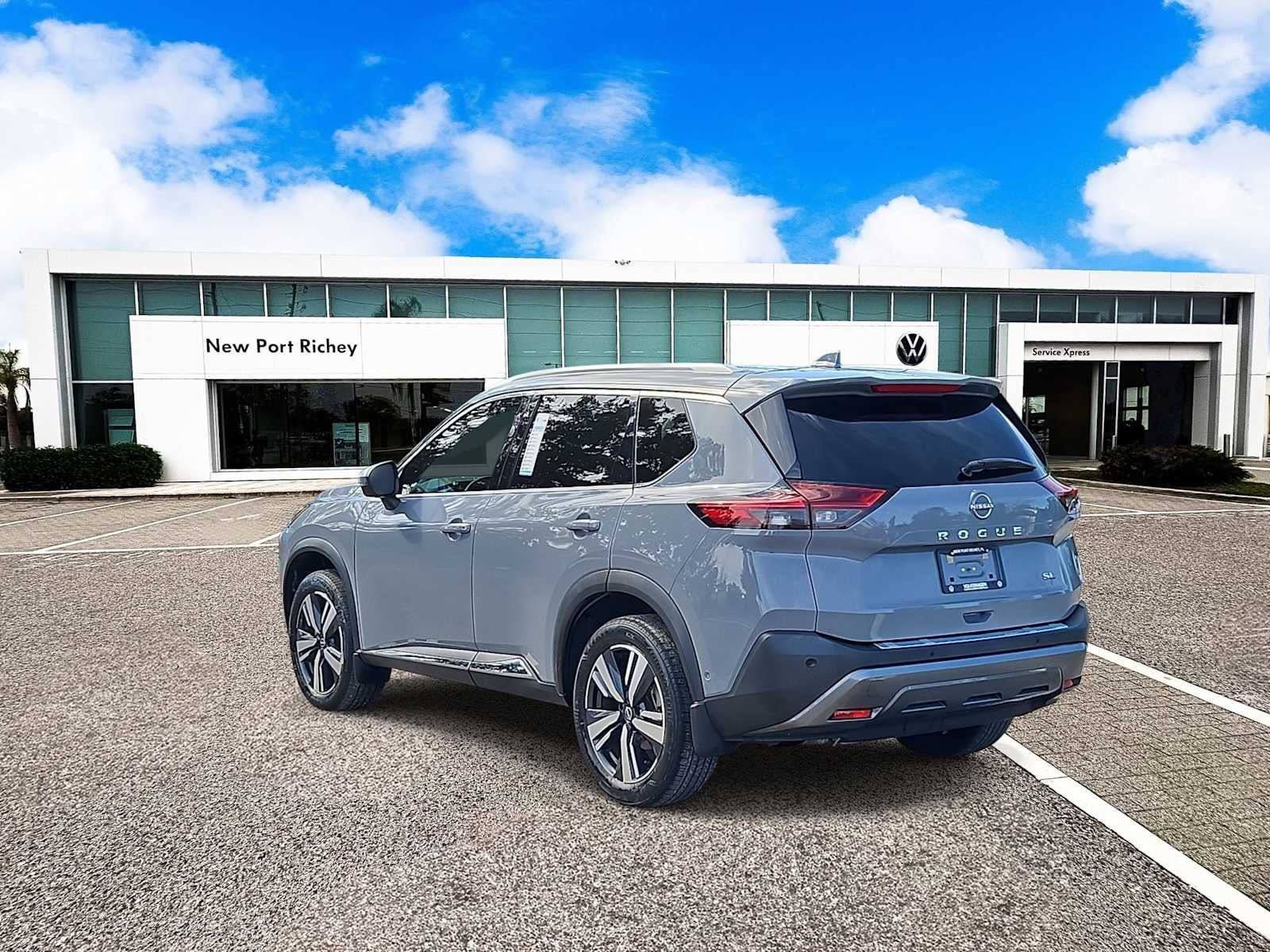 2023 Nissan Rogue SL