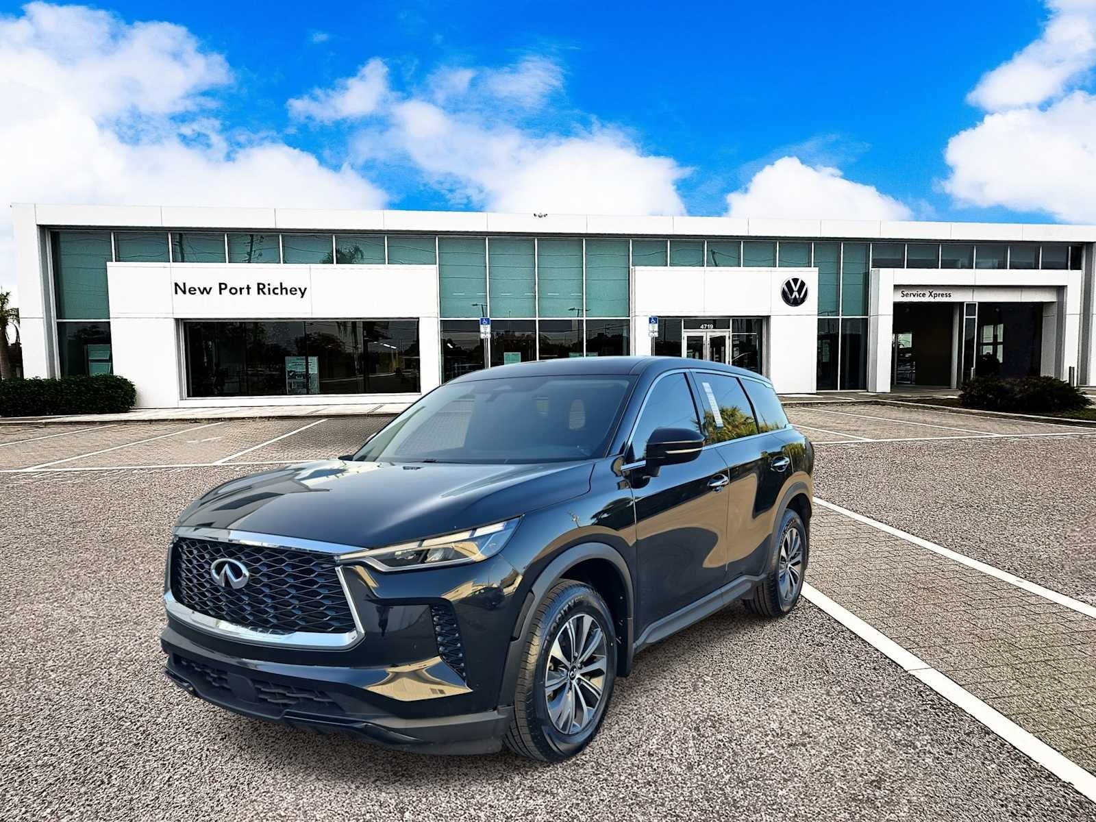 2024 INFINITI QX60 PURE