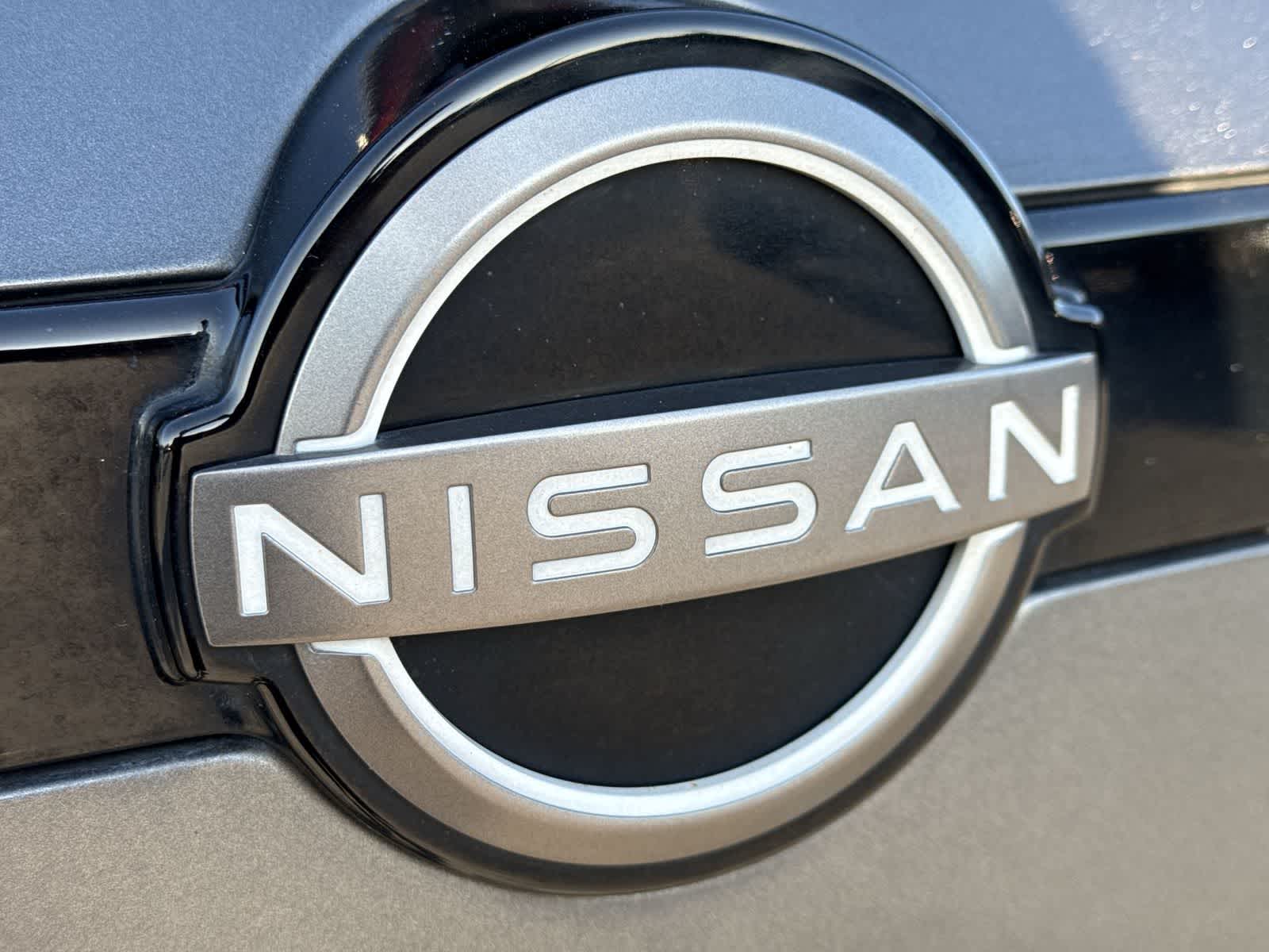 Nissan Pathfinder S 2022