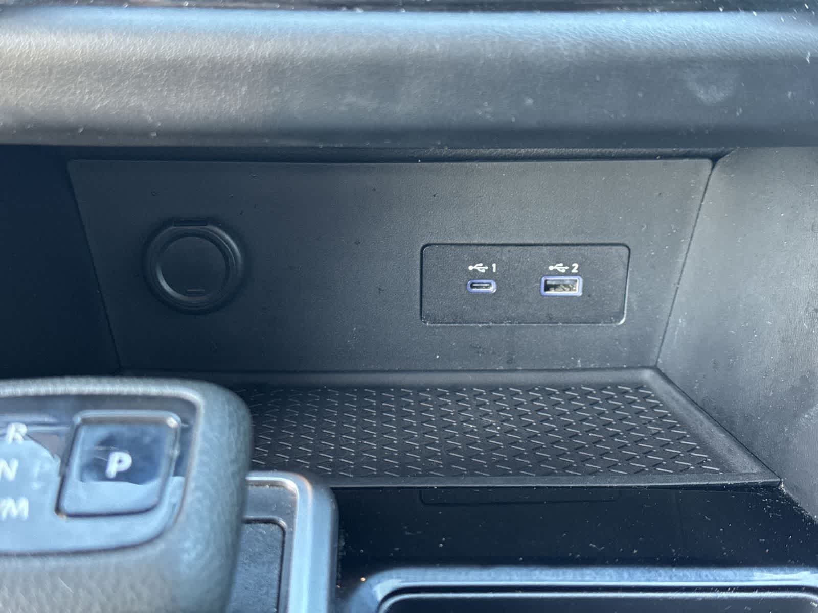 Nissan Pathfinder S 2022
