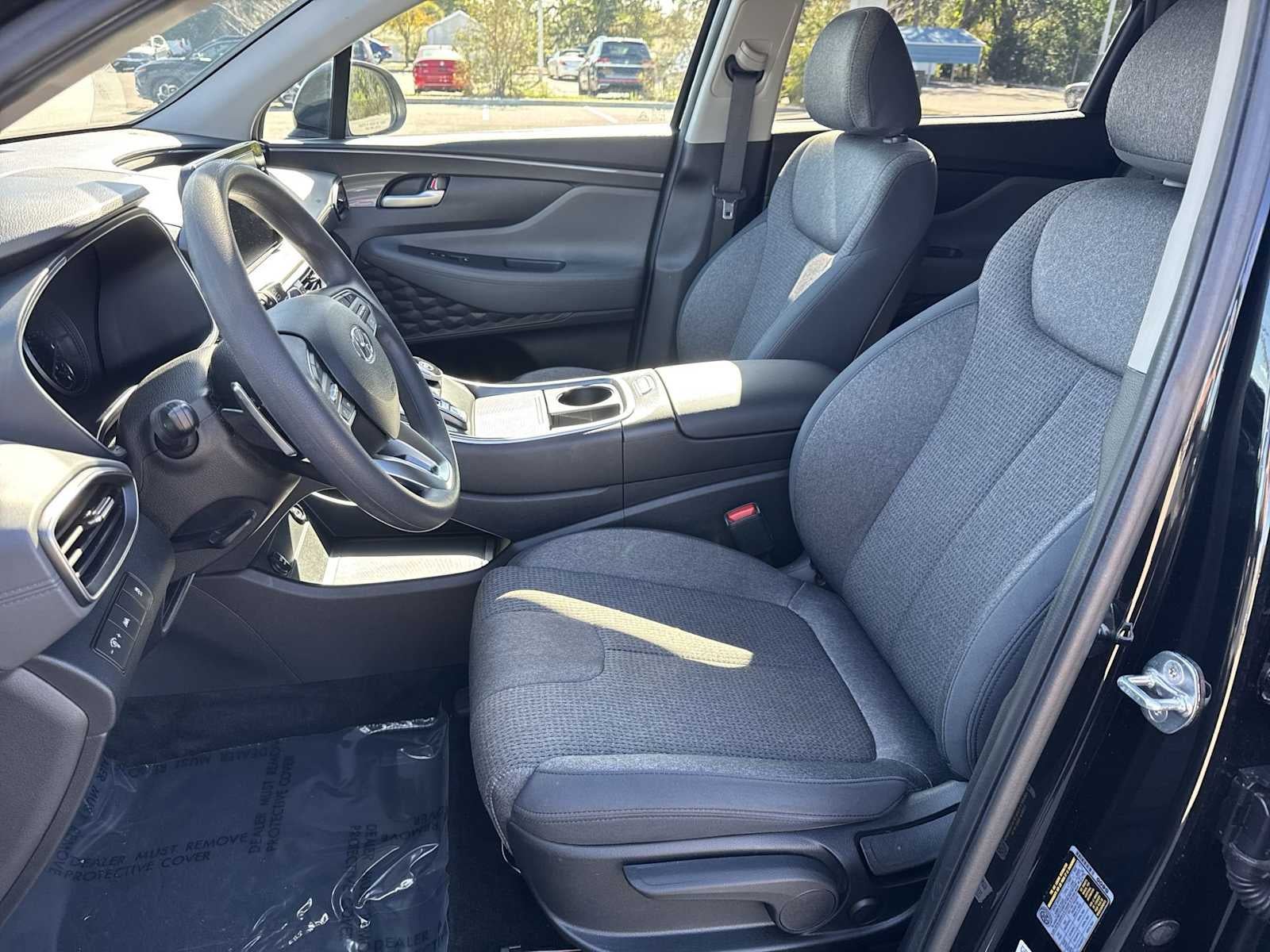 Hyundai Santa Fe SE 2023