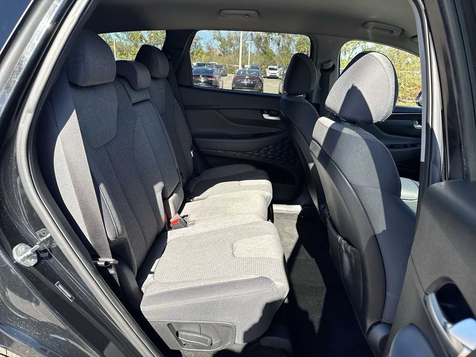 Hyundai Santa Fe SE 2023