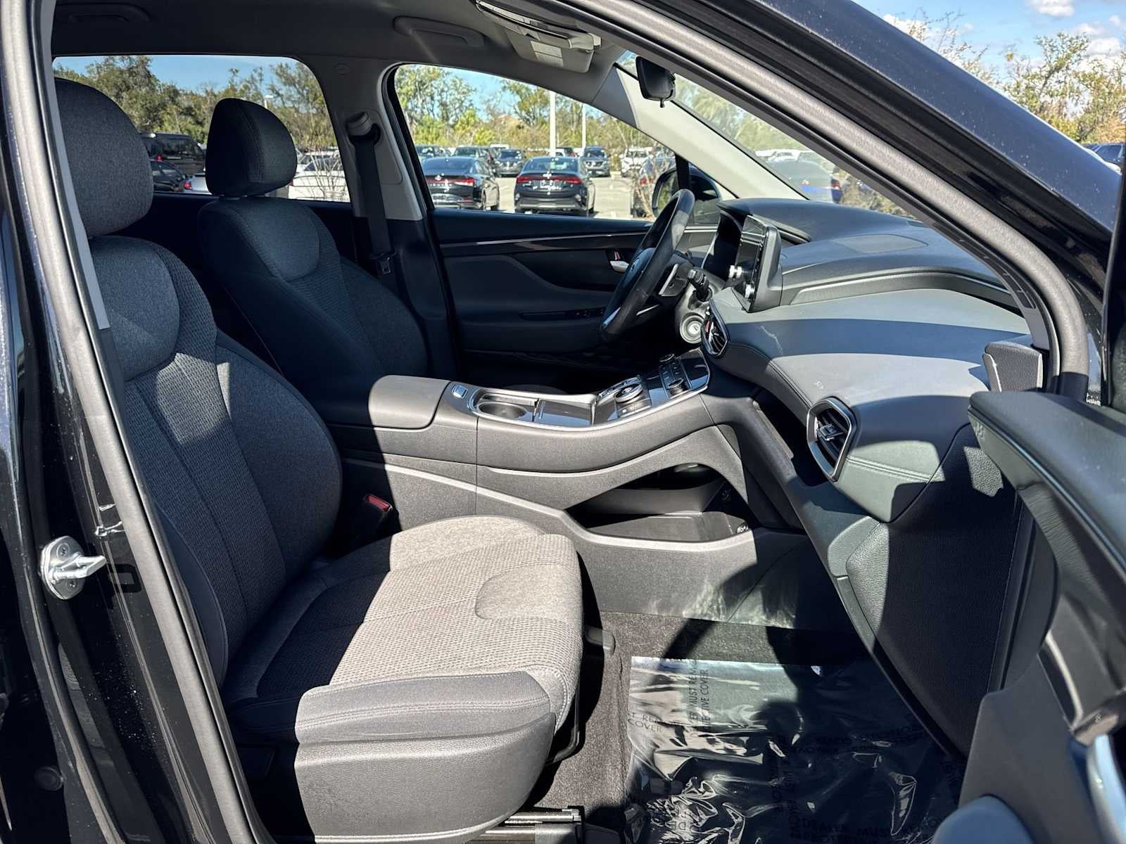 Hyundai Santa Fe SE 2023