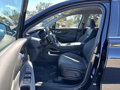 Hyundai Santa Fe SE 2023