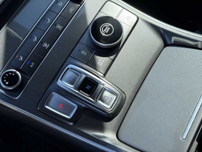 Hyundai Santa Fe SE 2023