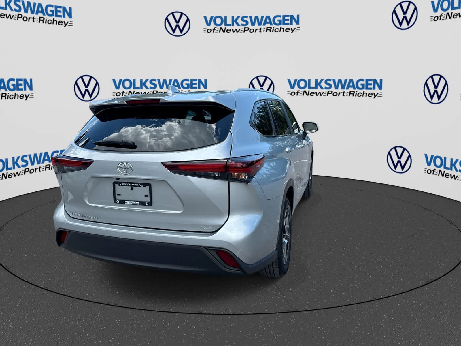 Toyota Highlander XLE 2025