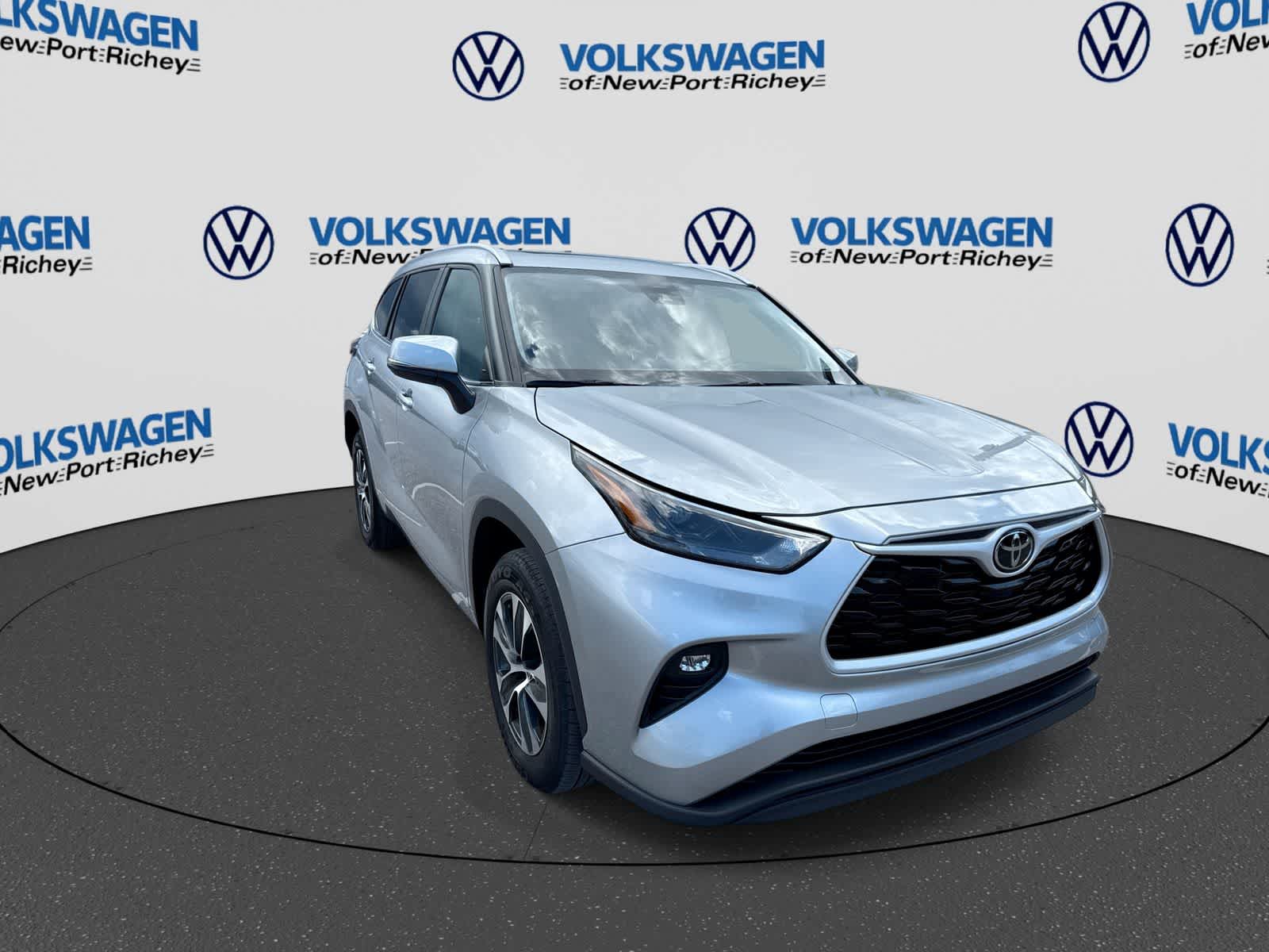Toyota Highlander XLE 2025