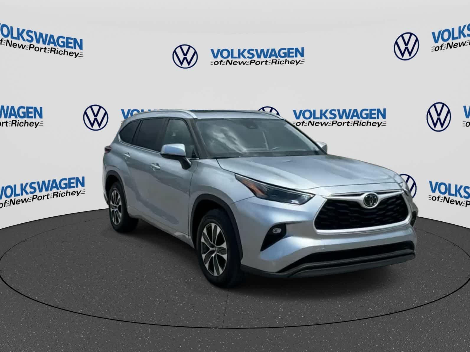 Toyota Highlander XLE 2025