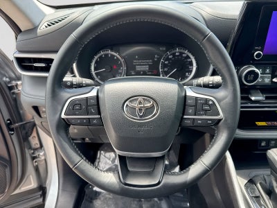 Toyota Highlander XLE 2025