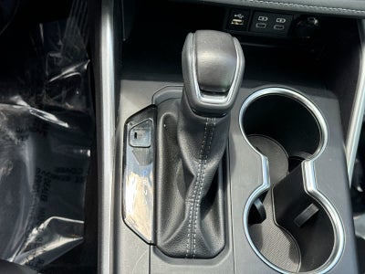 Toyota Highlander XLE 2025
