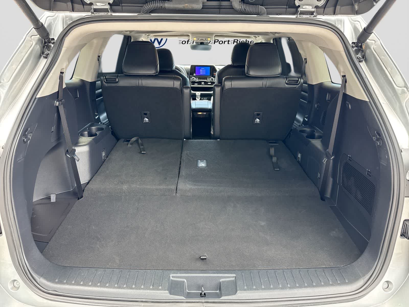 Toyota Highlander XLE 2025