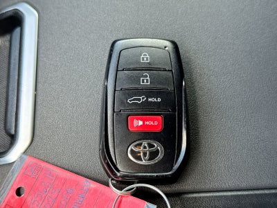 Toyota Highlander XLE 2025
