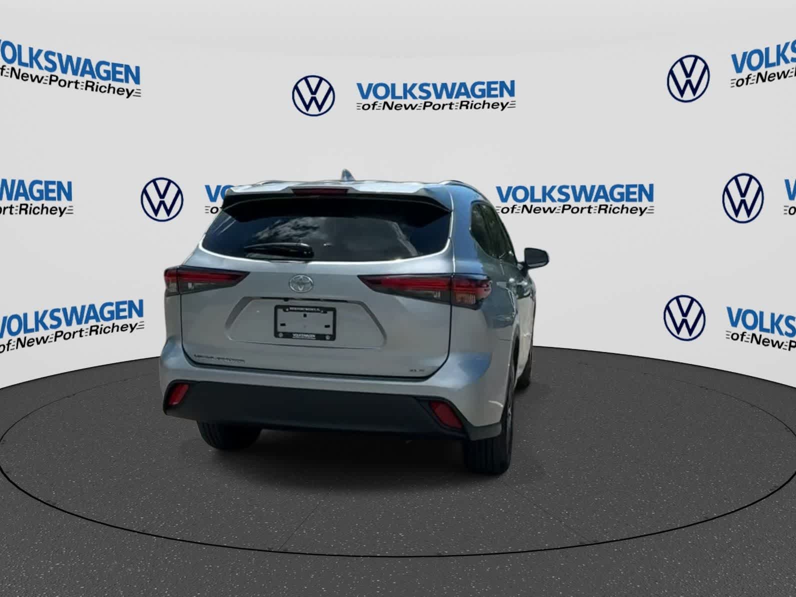Toyota Highlander XLE 2025