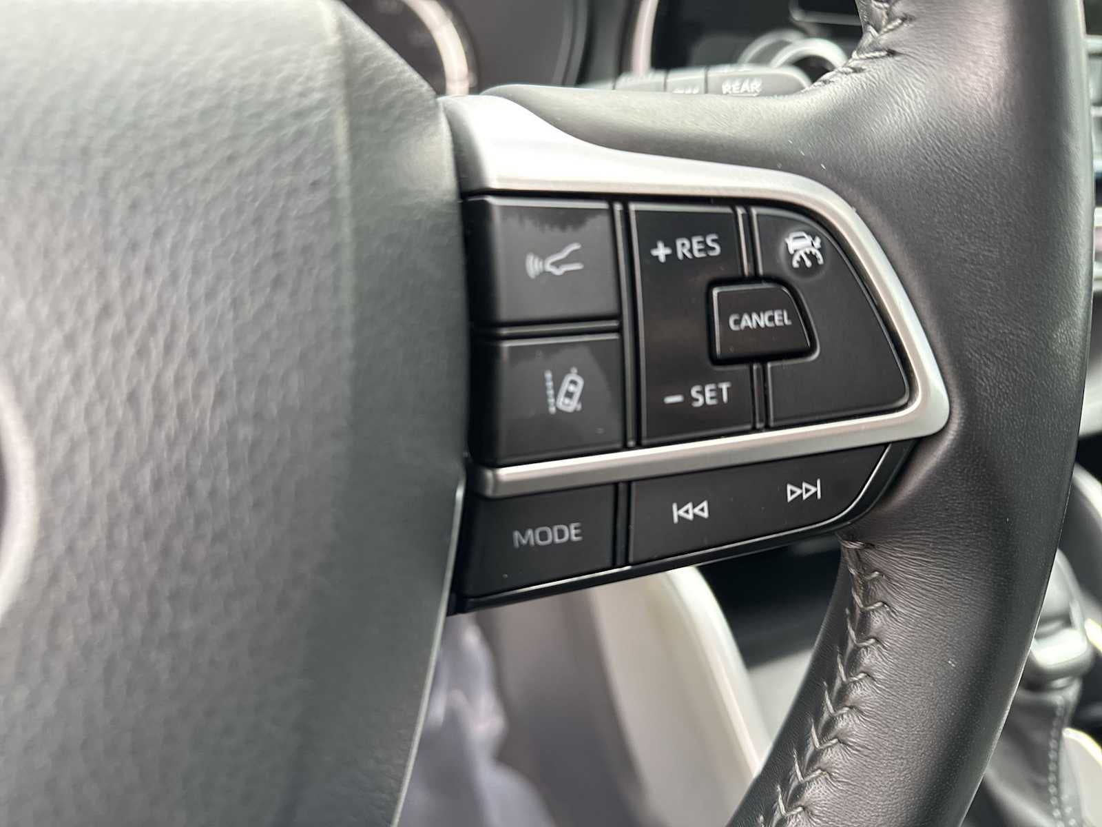 Toyota Highlander XLE 2023