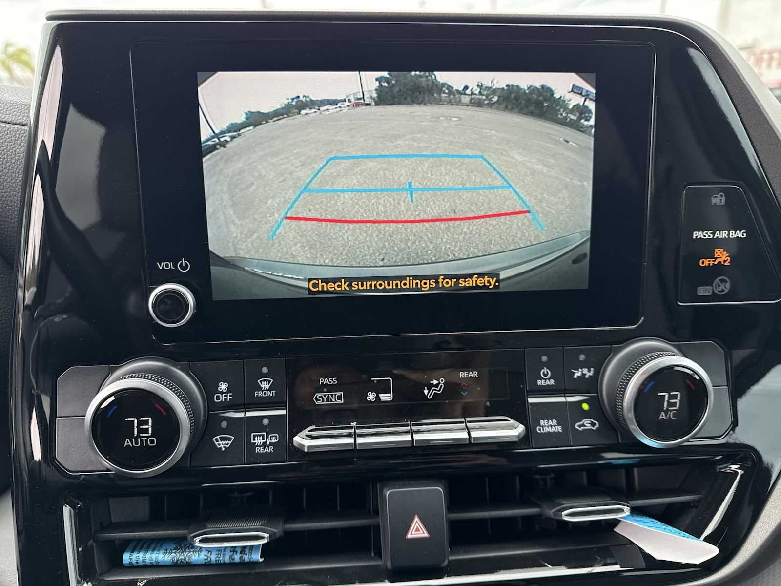 Toyota Highlander XLE 2023