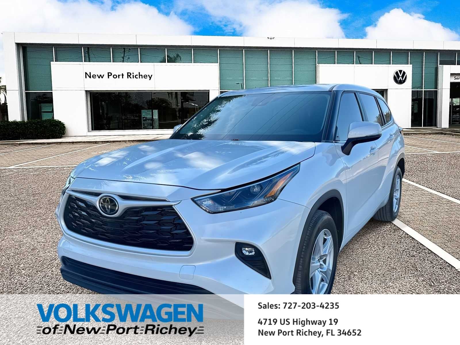 Toyota Highlander LE 2024