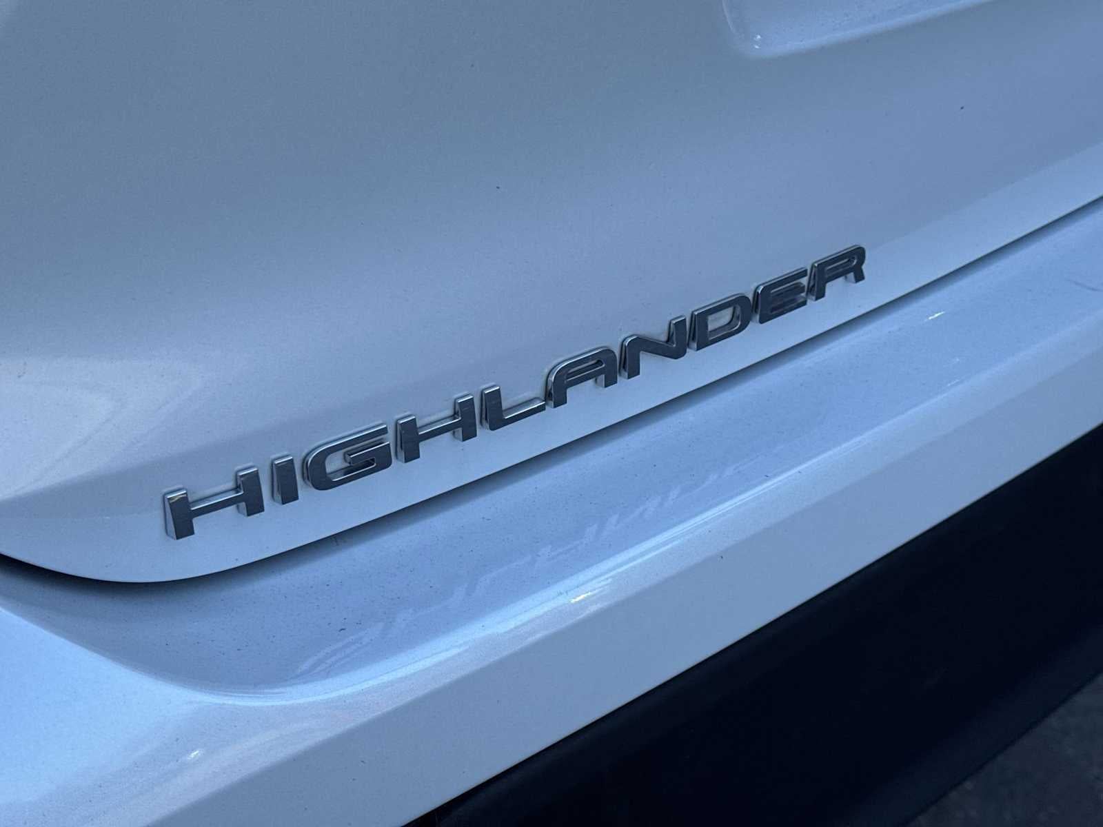 Toyota Highlander LE 2024