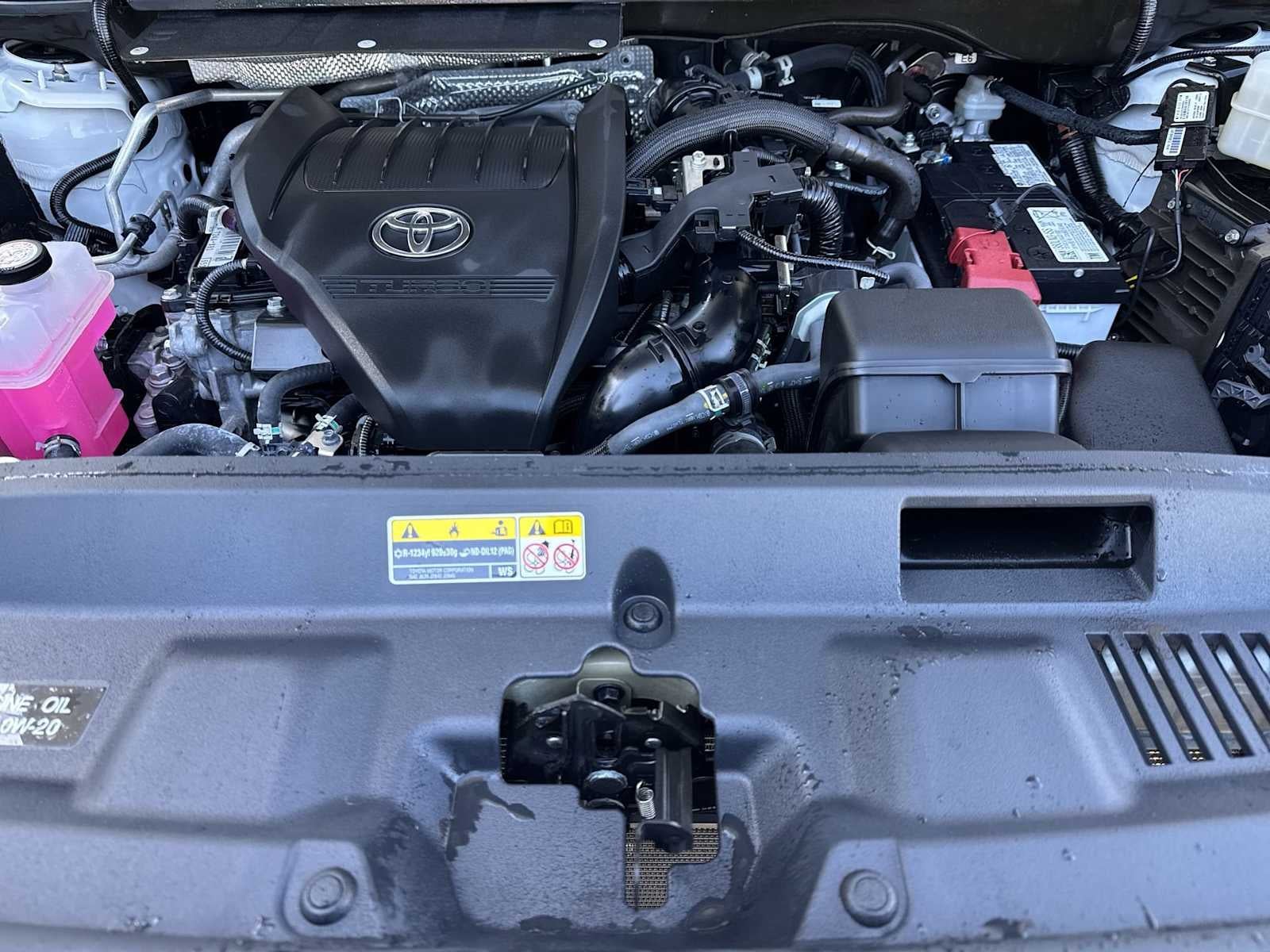 Toyota Highlander LE 2024