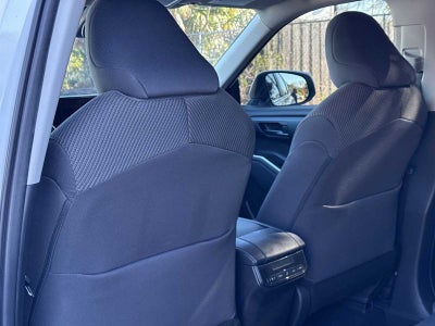 Toyota Highlander LE 2024